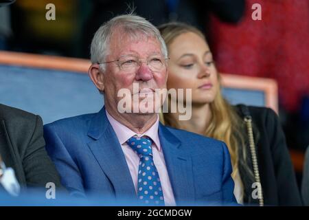 Luton, Royaume-Uni. 07e août 2021. Sir Alex Ferguson regarde le match du championnat Sky Bet de 2021/22 entre Luton Town et Peterborough, à Kenilworth Road, Luton, en Angleterre, le 7 août 2021. Photo de David Horn Credit: Images Prime Media/Alamy Live News Banque D'Images