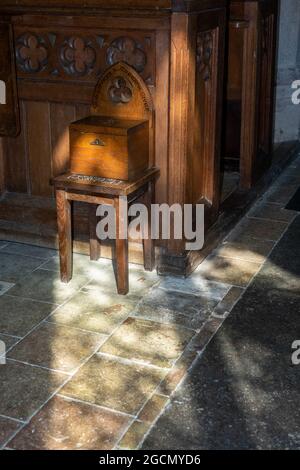 Boîte de collecte, Yelverton Church Norfolk Banque D'Images