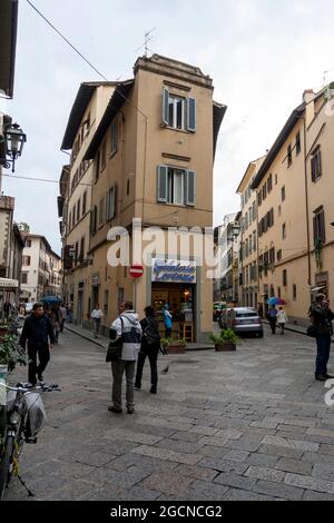 Florence, Italie - 10 mai 2010 : une journée d'été dans les rues de Florence. Banque D'Images