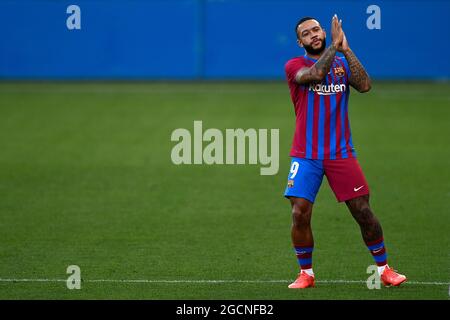 Sant Joan Despi, Espagne. 08 août 2021. Memphis Depay du FC Barcelone gestes avant le match de football amical d'avant-saison entre le FC Barcelone et le FC Juventus. Le FC Barcelona a remporté 3-0 victoires sur le FC Juventus. Credit: Nicolò Campo/Alay Live News Banque D'Images