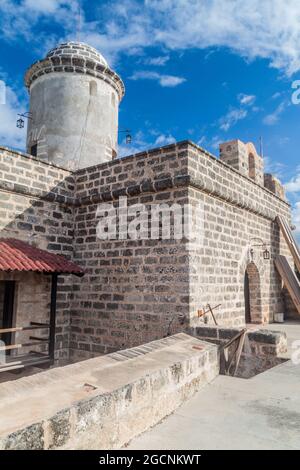 Vue sur le château de Castillo de Jagua, Cuba Banque D'Images