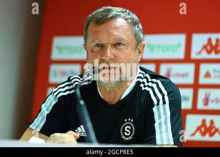 Monaco, Monte-Carlo - 09 août 2021: COMME Monaco contre AC Sparta Prague Conférence de presse au stade Louis II avec l'entraîneur Sparta Pavel Vrba. Mandoga Media Banque D'Images