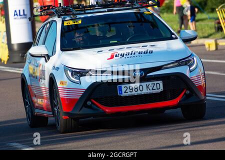 Chelm, Lubelskie, Pologne - 9 août 2021 : tour de Bologne, voiture Trek Segafredo Banque D'Images