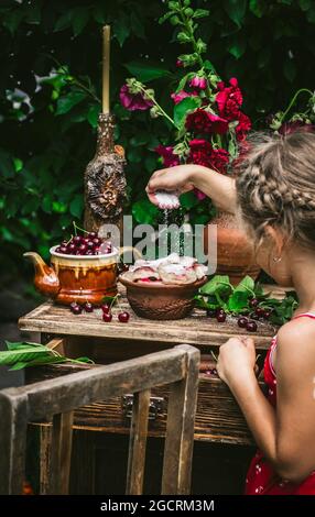 Boulettes de cerises. Culture traditionnelle. Banque D'Images