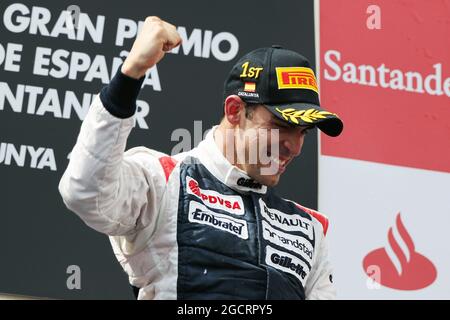 Le vainqueur de la course Pastor Maldonado (VEN) Williams fête sur le podium. Grand Prix d'Espagne, dimanche 13 mai 2012. Barcelone, Espagne. Banque D'Images