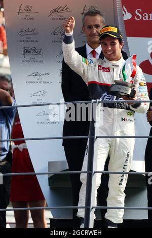 Sergio Perez (MEX) Sauber célèbre sa deuxième position sur le podium. Grand Prix d'Italie, dimanche 9 septembre 2012. Monza Italie. Banque D'Images
