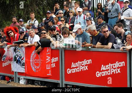 Ventilateurs. Grand Prix d'Australie, jeudi 14 mars 2013. Albert Park, Melbourne, Australie. Banque D'Images