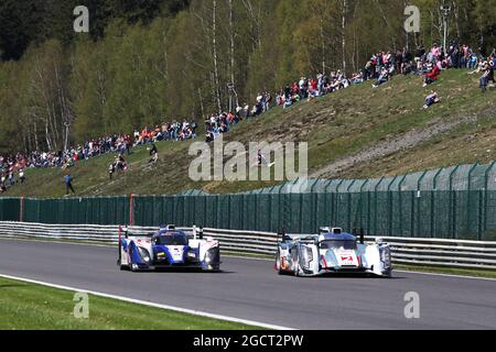 (De gauche à droite) : Anthony Davidson (GBR) / Sébastien Buemi (SUI) / Stephane Sarrazin (FRA) Toyota Racing, Toyota TS030, Hybrid et Tom Kristensen (DEN) / Loic Duval (FRA) / Allan McNish (GBR) Audi Sport Team Joest, Audi R18 e-tron quattro. Championnat du monde d'endurance de la FIA, deuxième manche, samedi 4 mai 2013. Spa-Francorchamps, Belgique. Banque D'Images