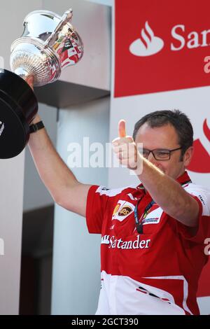 Stefano Domenicali (ITA) Ferrari le Directeur général célèbre sur le podium. Grand Prix d'Espagne, dimanche 12 mai 2013. Barcelone, Espagne. Banque D'Images