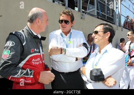 (De gauche à droite): Dr. Wolfgang Ullrich (GER) Audi Motorsport Team Boss avec Gerard Neveu (FRA) WEC CEO et Pierre Fillon (FRA) Président de l'ACO FIA World Endurance Championship, Round 4, Dimanche 1er septembre 2013. Sao Paulo, Brésil. Banque D'Images