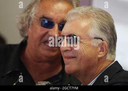 Piero Ferrari (ITA) Ferrari Vice-président chez Flavio Briatore (ITA). Grand Prix d'Italie, samedi 7 septembre 2013. Monza Italie. Banque D'Images