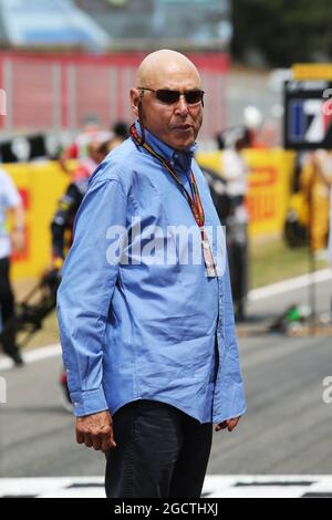 Peter Brabeck-Letmathe (AUT) Président de la Formule 1 sur la grille. Grand Prix d'Espagne, dimanche 11 mai 2014. Barcelone, Espagne. Banque D'Images