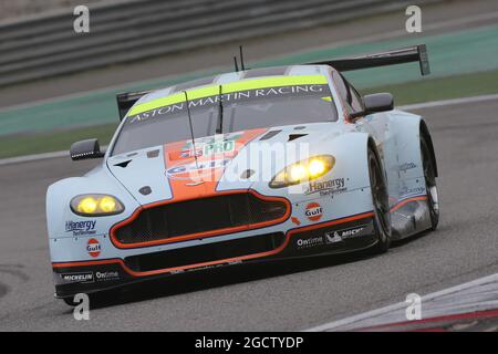 Darren Turner (GBR) / Stefan Muecke (GER) / #97 Aston Martin Vantage V8. Championnat du monde d'endurance FIA, Round 6, samedi 1er novembre 2014. Shanghai, Chine. Banque D'Images