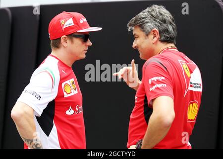 (De gauche à droite) : Kimi Raikkonen (fin) Ferrari avec Marco Mattiacci (ITA) Ferrari Team principal. Grand Prix brésilien, jeudi 6 novembre 2014. Sao Paulo, Brésil. Banque D'Images