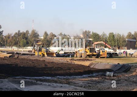 Construction des chenilles. Visite du circuit Autodromo Hermanos Rodriguez, Mexico, Mexique. Jeudi 22 janvier 2015. Banque D'Images