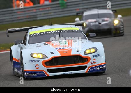 Darren Turner (GBR) / Stefan Mucke (GER) / Rob Bell (GBR) #97 Aston Martin Vantage V8. Championnat du monde d'endurance de la FIA, deuxième manche, vendredi 1er mai 2015. Spa-Francorchamps, Belgique. Banque D'Images