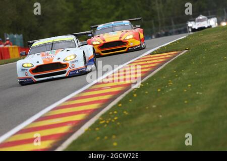 Darren Turner (GBR) / Stefan Mucke (GER) / Rob Bell (GBR) #97 Aston Martin Vantage V8. Championnat du monde d'endurance de la FIA, deuxième manche, samedi 2 mai 2015. Spa-Francorchamps, Belgique. Banque D'Images