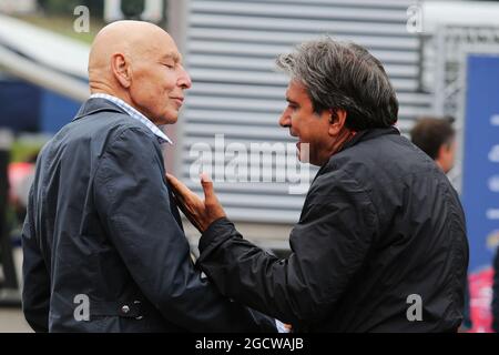 (De gauche à droite): Peter Brabeck-Letmathe (AUT) Président de la Formule 1 avec Pasquale Lattuneddu (ITA) de la FOM. Grand Prix d'Autriche, samedi 20 juin 2015. Spielberg, Autriche. Banque D'Images