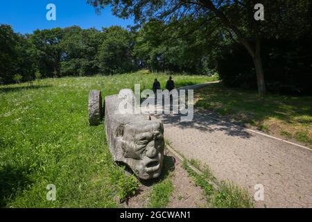 Hattingen, Rhénanie-du-Nord-Westphalie, Allemagne - Gethmannscher Garten, également Gethmann's Garden dans le quartier de Blankenstein. La ONCE, chariot fait de gran Banque D'Images