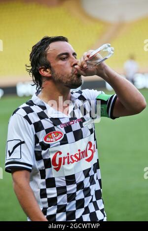 Fernando Alonso (ESP) McLaren à un match de football de charité. Grand Prix de Monaco, mardi 24 mai 2016. Monte Carlo, Monaco. Banque D'Images