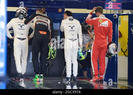 (De gauche à droite): Valtteri Bottas (fin) Williams; Nico Hulkenberg (GER) Sahara Force India F1; Felipe Massa (BRA) Williams; et Sebastian Vettel (GER) Ferrari dans les qualifications parc ferme. Grand Prix du Mexique, samedi 29 octobre 2016. Mexico, Mexique. Banque D'Images