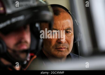 Eddie Jones (AUS) entraîneur-chef de l'équipe de rugby d'Angleterre, invité de l'équipe de F1 Sahara Force India. Grand Prix de Grande-Bretagne, samedi 15 juillet 2017. Silverstone, Angleterre. Banque D'Images