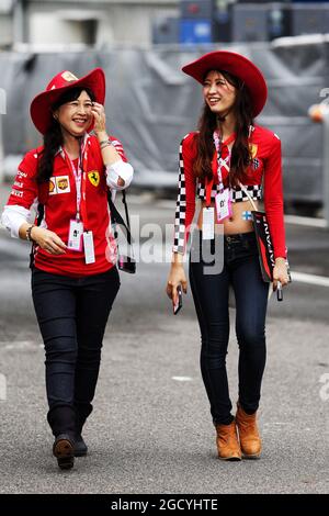 Fans de Ferrari. Grand Prix japonais, samedi 6 octobre 2018. Suzuka, Japon. Banque D'Images