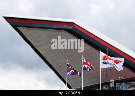 Circuit atmosphère - bâtiment de l'aile Silverstone. Grand Prix de Grande-Bretagne, vendredi 12 juillet 2019. Silverstone, Angleterre. Banque D'Images