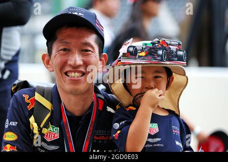 Circuit atmosphère - Red Bull Racing fans. Grand Prix japonais, jeudi 10 octobre 2019. Suzuka, Japon. Banque D'Images