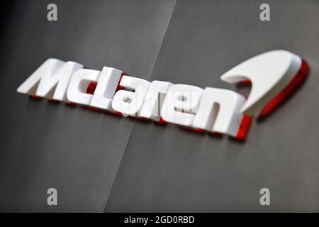 Logo McLaren. Grand Prix d'Australie, vendredi 13 mars 2020. Albert Park, Melbourne, Australie. Banque D'Images