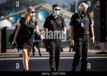 Stephanie Dattilo (Etats-Unis) Dorilton Capital Directeur juridique et Directeur général du Groupe - Williams Racing Director et Matthew Savage, Dorilton Capital Président - Williams Racing Director. Grand Prix de Toscane, dimanche 13 septembre 2020. Mugello Italie. Banque D'Images