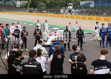 Pilotes au lancement de la voiture 2022. Grand Prix de Grande-Bretagne, jeudi 15 juillet 2021. Silverstone, Angleterre. Banque D'Images