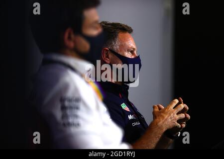 Christian Horner (GBR) Directeur de l'écurie Red Bull Racing Team et Toto Wolff (GER) Mercedes AMG F1 actionnaire et Directeur exécutif de la FIA Press Conference. Grand Prix de Grande-Bretagne, vendredi 16 juillet 2021. Silverstone, Angleterre. Image de pool FIA pour usage éditorial uniquement Banque D'Images