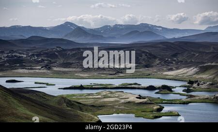 Paysage volcanique près du lac Þórisvatn, haut dans les montagnes centrales de l'Islande Banque D'Images