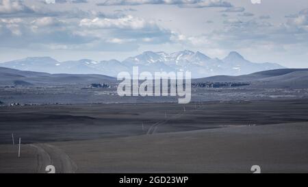 Paysage volcanique près du lac Þórisvatn, haut dans les montagnes centrales de l'Islande Banque D'Images