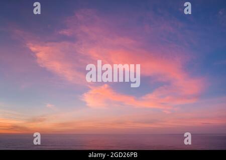 Coucher de soleil depuis le phare de Heceta Head sur la côte centrale de l'Oregon. Banque D'Images