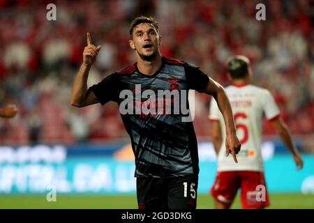 Lisbonne, Portugal. 10 août 2021. Roman Yaremchuk de SL Benfica célèbre après avoir marquant un but lors du troisième tour de qualification de l'UEFA Champions League deuxième match de football de la jambe entre SL Benfica et Spartak Moskva au stade Luz à Lisbonne, Portugal, le 10 août 2021. (Image de crédit : © Pedro Fiuza/ZUMA Press Wire) Banque D'Images