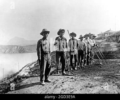 Salt River, Arizona. Apache travailleurs indiens, Roosevelt, Arizona ca. 1909 Banque D'Images