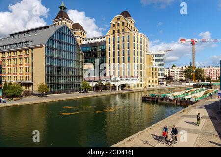 FRANCE, SEINE-SAINT-DENIS (93), PANTIN, CANAL OURCQ ET GRANDS MOULINS DE PANTIN Banque D'Images