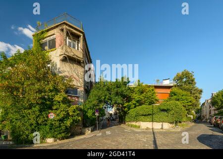 FRANCE, PARIS (75019), QUARTIER DES BUTTES CHAUMONT, RUE GEORGES LARDENNOIS ET REMY DE GOURMONT, BUTTE BERGEYRE Banque D'Images