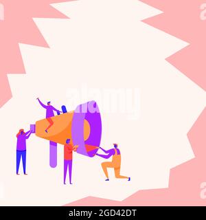 Quatre collègues effectuant des inspections à l'aide d'une grande mégaphone faisant la promotion de la coopération d'équipe. Coéquipiers faisant fonctionner un grand périphérique audio Bullhorn montrant le groupe Illustration de Vecteur