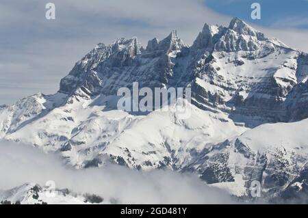 FRANCE, HAUTE-SAVOIE (74) STATION DE SKI AVORIAZ. DOMAINE DES PORTES DU SOLEIL. DENTS DU MIDI PEAK Banque D'Images