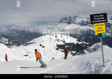 FRANCE, HAUTE-SAVOIE (74) STATION DE SKI AVORIAZ. DOMAINE DES PORTES DU SOLEIL. STATIONS DE CROSETS ET DENTS BLANCHES Banque D'Images