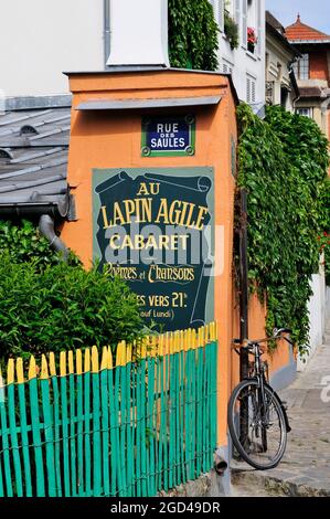 FRANCE, PARIS (75) 18ÈME ARRONDISSEMENT, QUARTIER DE MONTMARTRE, AU LAPIN CABARET AGILE SITUÉ RUE DES SAULES Banque D'Images