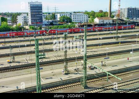 Vue panoramique à la gare de Darmstadt, Allemagne Banque D'Images