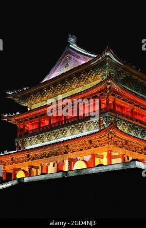 Vue de nuit - lumineuse ne.Corner-Gulou ou Drum Tower. Xi'an-Shaanxi-Chine-1544 Banque D'Images