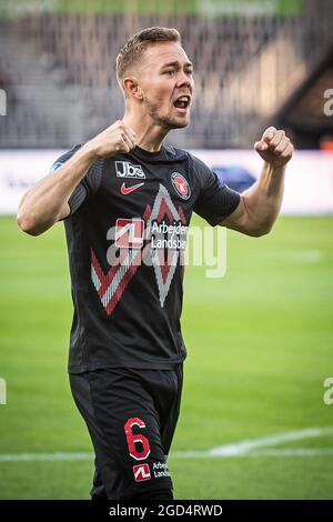 Herning, Danemark. 10 août 2021. Joel Andersson (6) du FC Midtjylland vu avant le match de qualification de l'UEFA Champions League entre le FC Midtjylland et le PSV Eindhoven au MCH Arena de Herning. (Crédit photo : Gonzales photo/Alamy Live News Banque D'Images