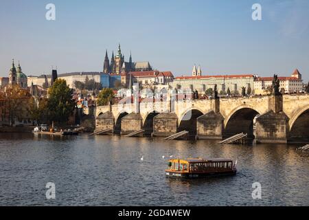 Géographie / voyage, Tchéquie, Bohême, Prague, Château de Prague, Cathédrale Saint-Vitus, pont Charles, DROITS-SUPPLÉMENTAIRES-AUTORISATION-INFO-NON-DISPONIBLE Banque D'Images
