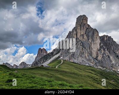 Giau Pass Hochalppass, Passo di Giau destination de voyage populaire dans les Dolomites, Dolomite, Italie. Wanderlust, randonnée Banque D'Images