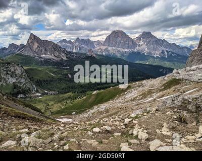 Le col de la Giau Trailrunning Hochalppass, Passo di Giau destination de voyage populaire dans les Dolomites, Dolomite, Italie Banque D'Images